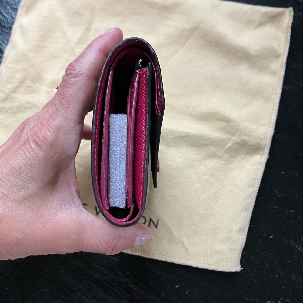 Trade Louis Vuitton Victorine Wallet - Picture 3 of 7